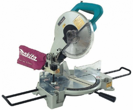 Торцовочная пила Makita LS1040 в прокат в Ярославле. У нас лучшая цена за сутки! Возможность взять в аренду с выгодной скидкой до 40% при экспресс доставке 24/7. И помните, ночью стоимость еще дешевле на 30%! #арендапрокат #виброплита #выгодно